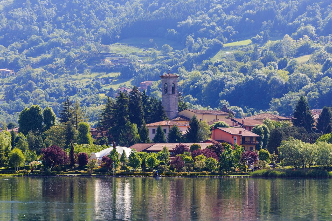 Casa Vacanza Residence Lago Di Endine Monasterolo del Castello Екстериор снимка