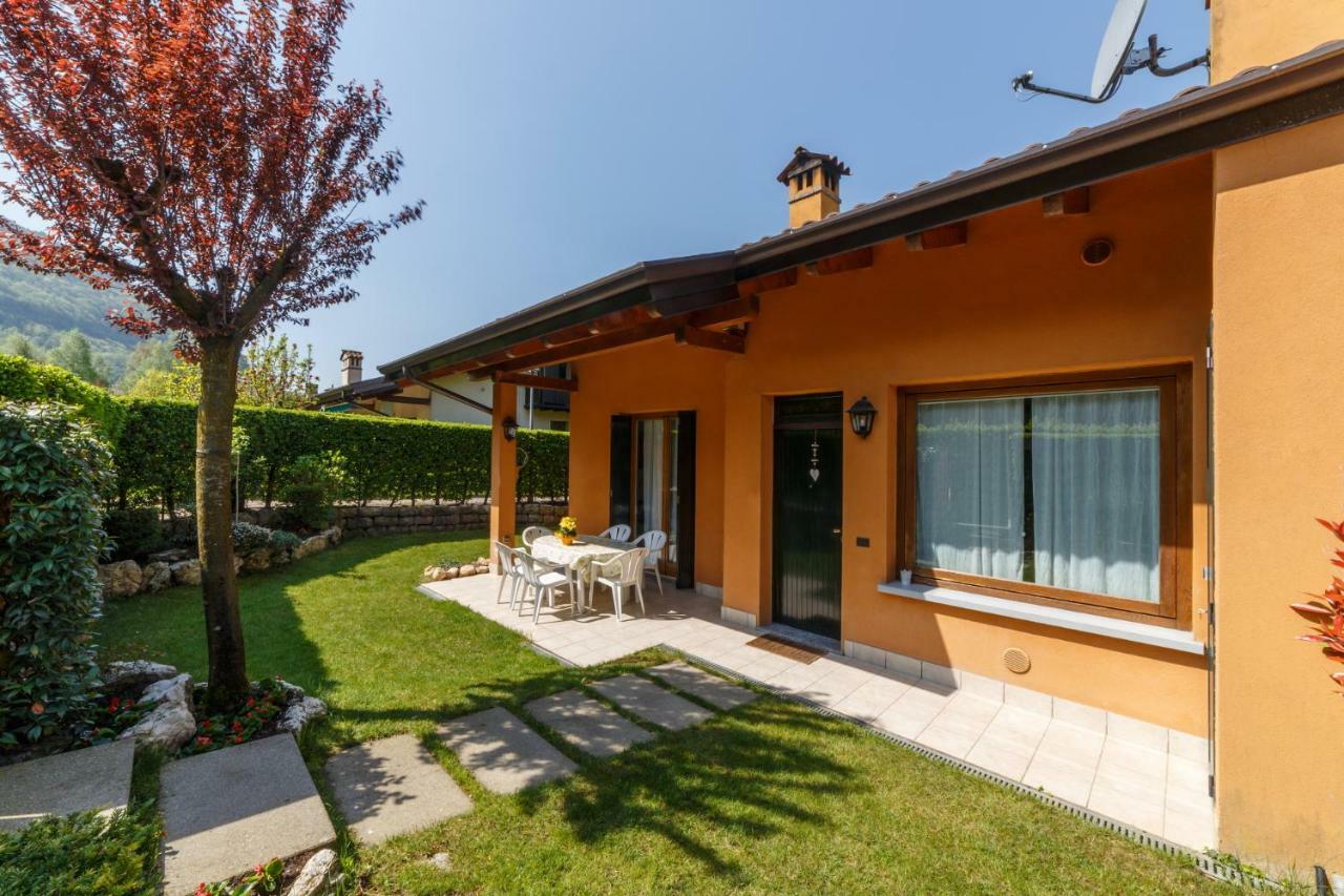 Casa Vacanza Residence Lago Di Endine Monasterolo del Castello Екстериор снимка