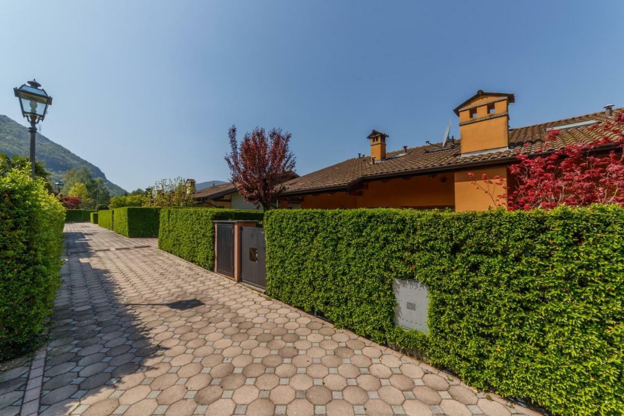 Casa Vacanza Residence Lago Di Endine Monasterolo del Castello Екстериор снимка
